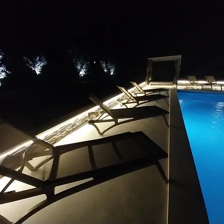 Hacienda Matea - Jacuzzi, Pool, Playground & Bbq In An Olive Grove Near Beaches, - Istria Villa Pula